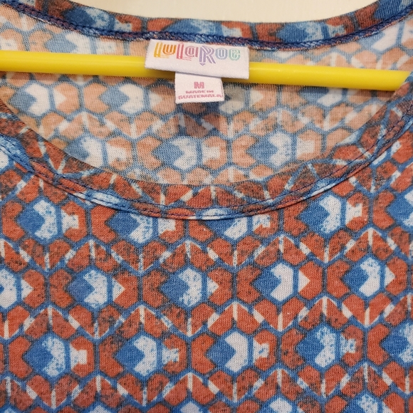 Medium Lularoe Carly - Picture 2 of 3